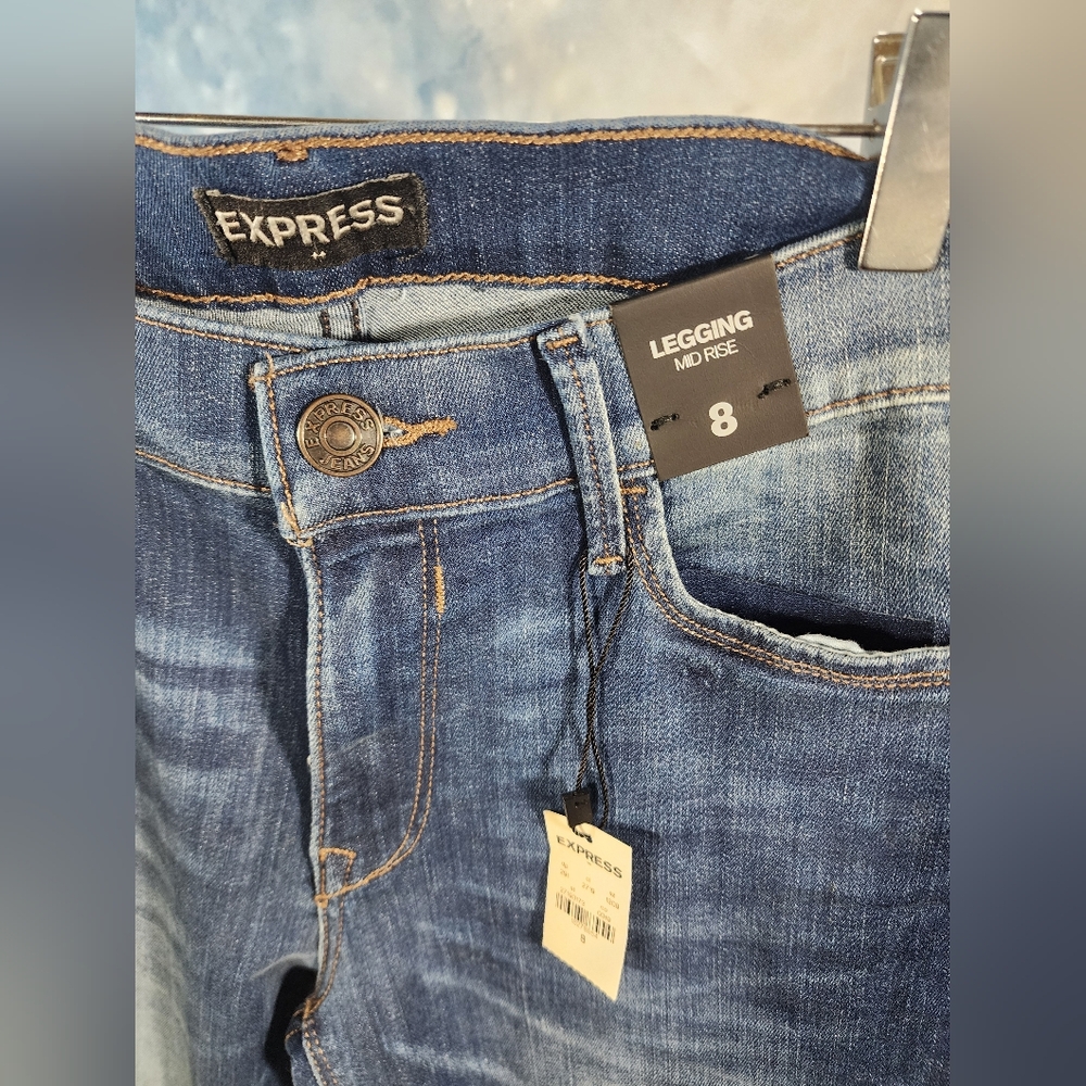 EXPRESS Mid Rise Denim Leggings Pants Medium Size 8 NWT - Picture 4 of 8